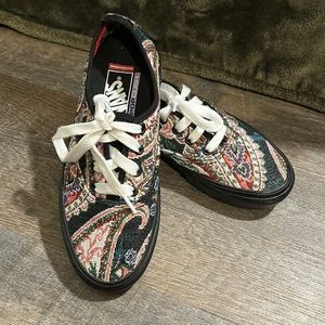 Popcush Vans